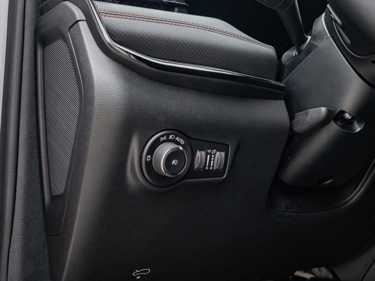2026 Jeep Compass Trailhawk Photo