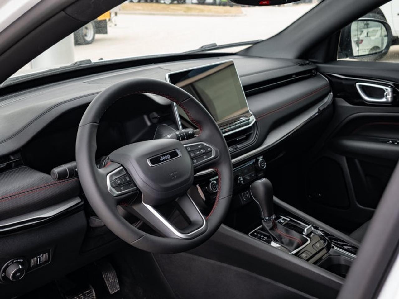 2026 Jeep Compass Trailhawk Photo