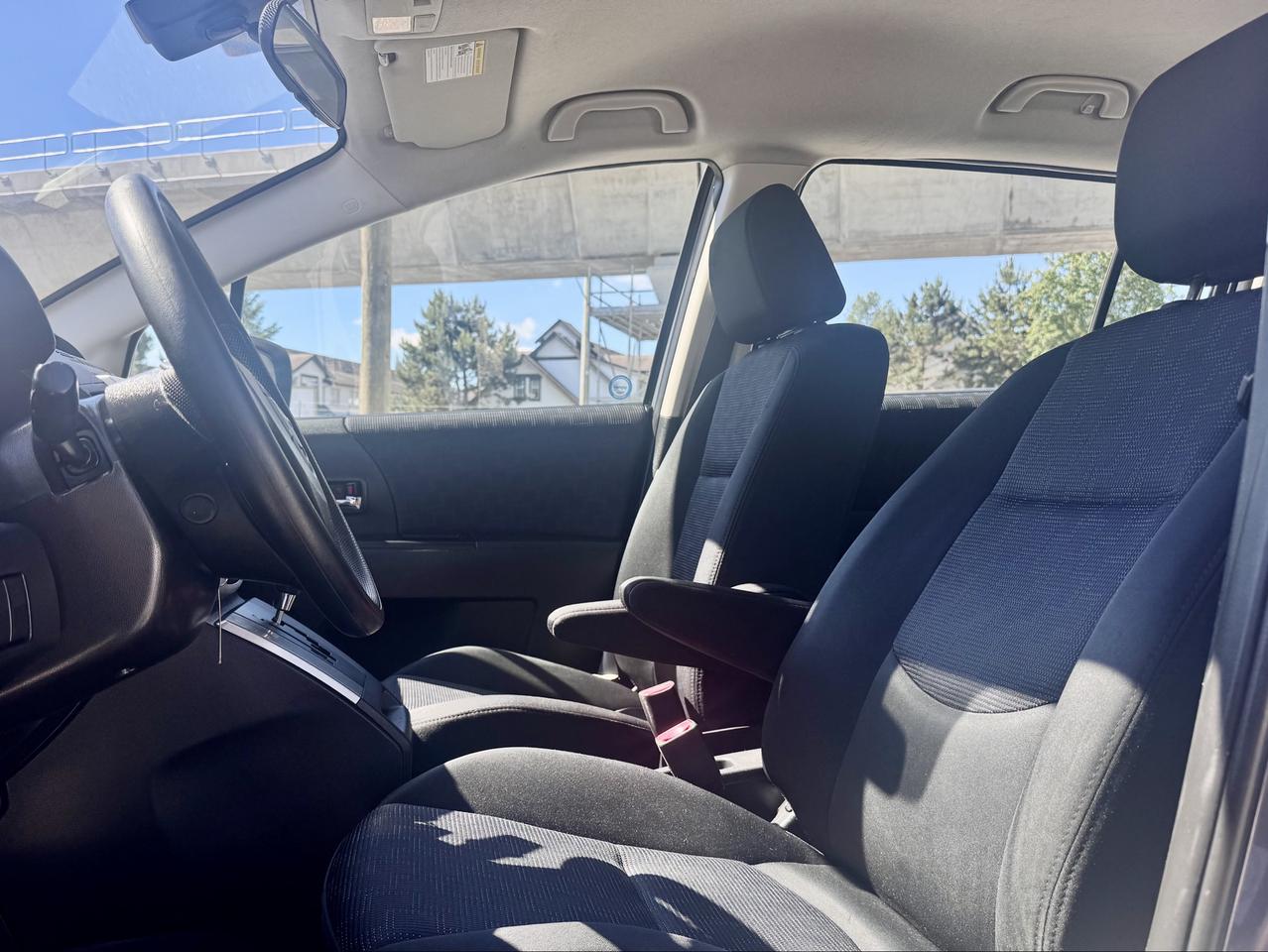 2009 Mazda MAZDA5 FINANCING AVAILABLE Photo8