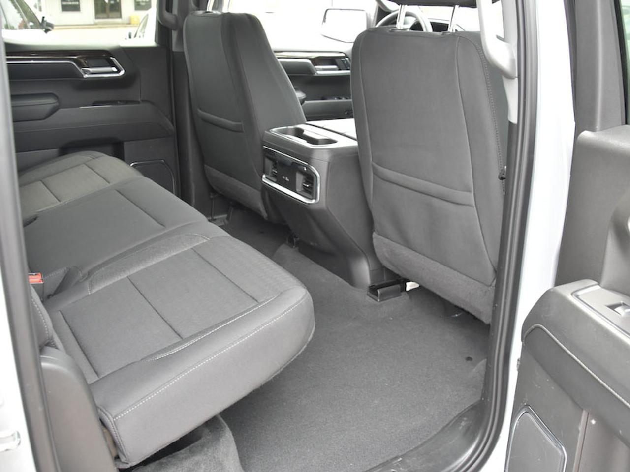 2024 GMC Sierra 1500 4WD Crew Cab 157" Elevation Photo