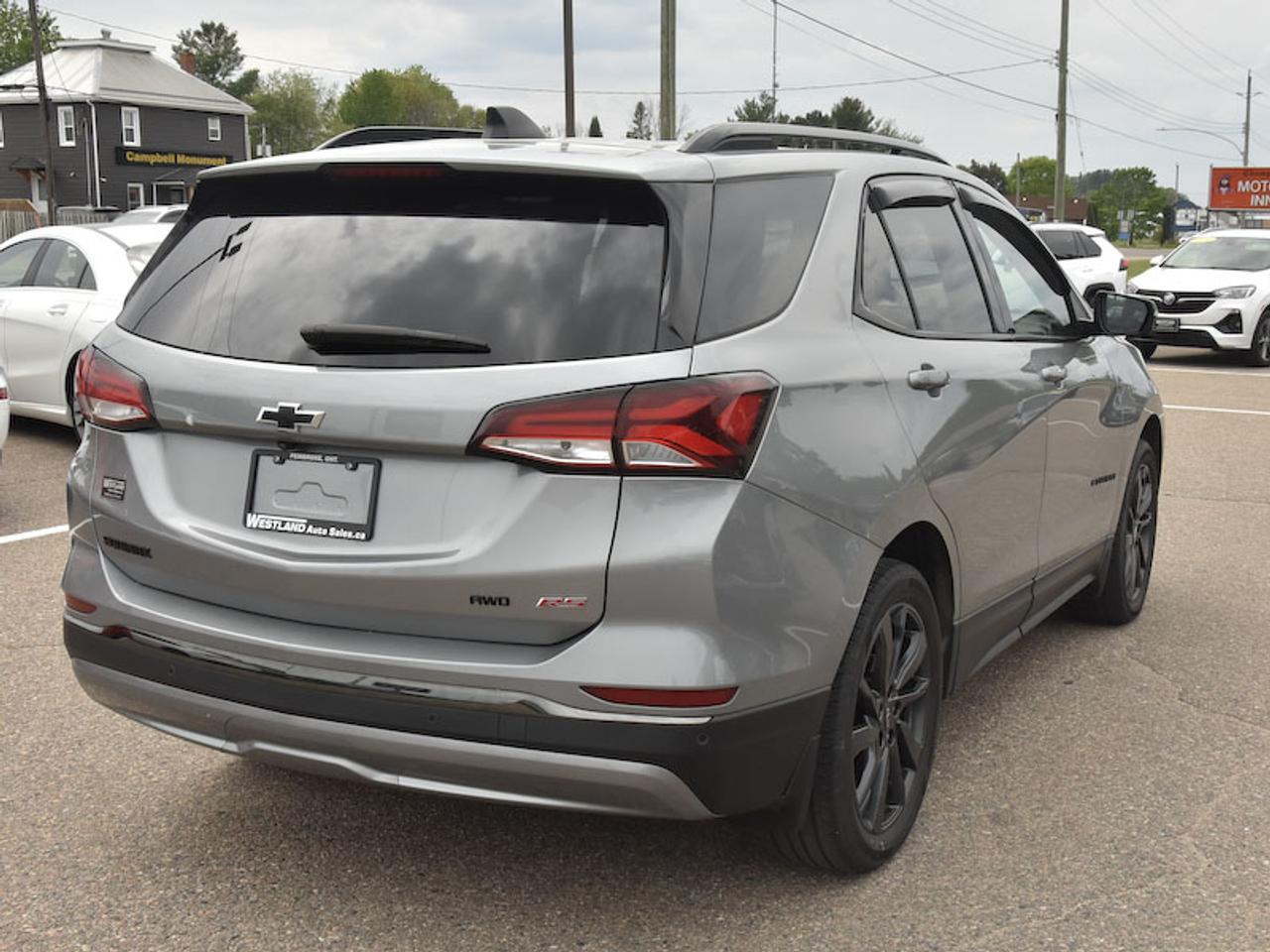 2023 Chevrolet Equinox AWD 4dr RS Photo2
