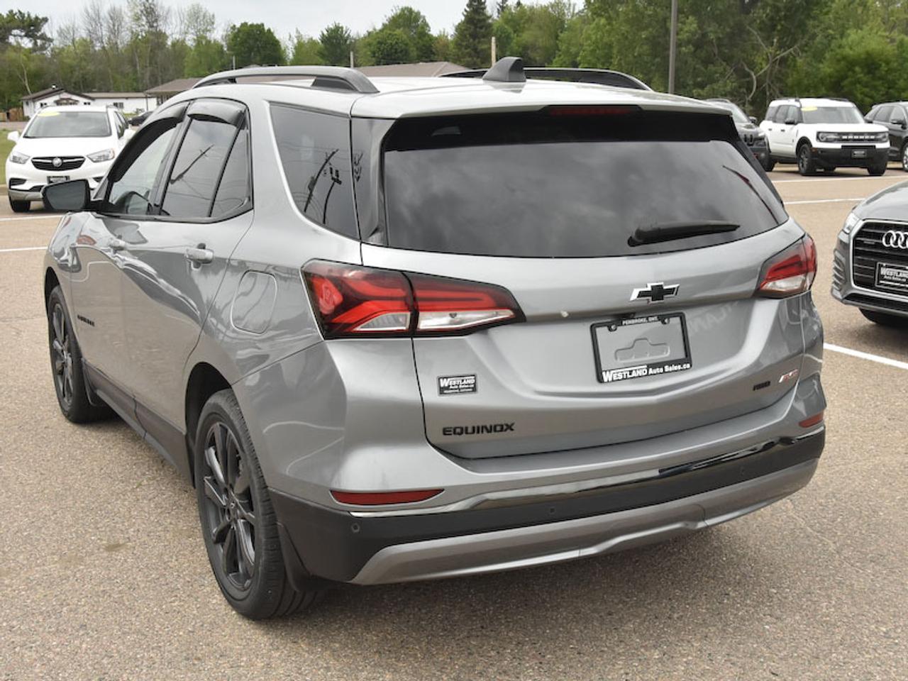 2023 Chevrolet Equinox AWD 4dr RS Photo