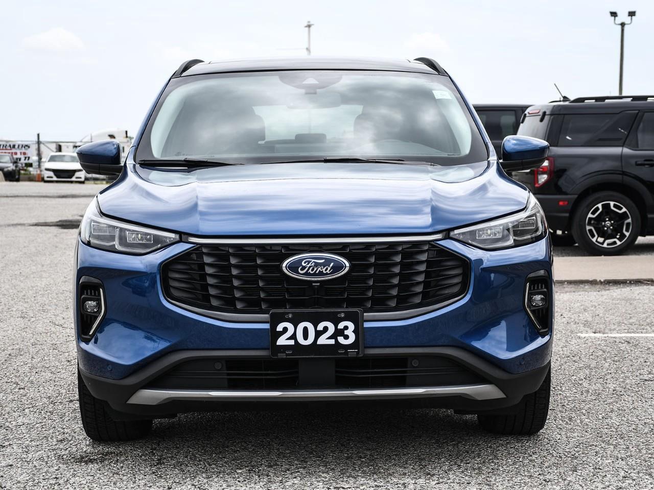 2023 Ford Escape Platinum Photo