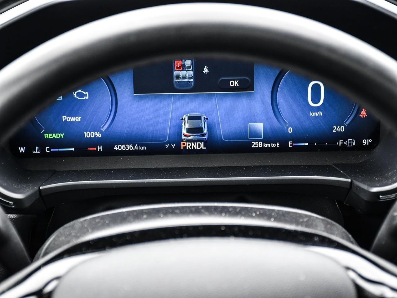2023 Ford Escape Platinum Photo