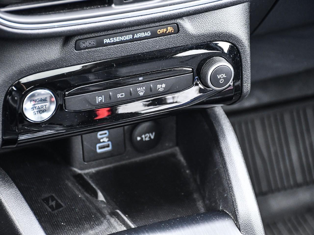 2023 Ford Escape Platinum Photo