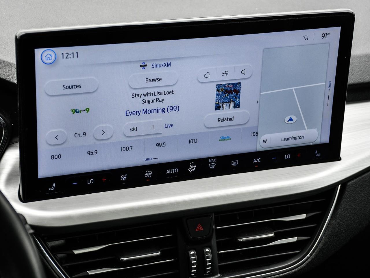 2023 Ford Escape Platinum Photo