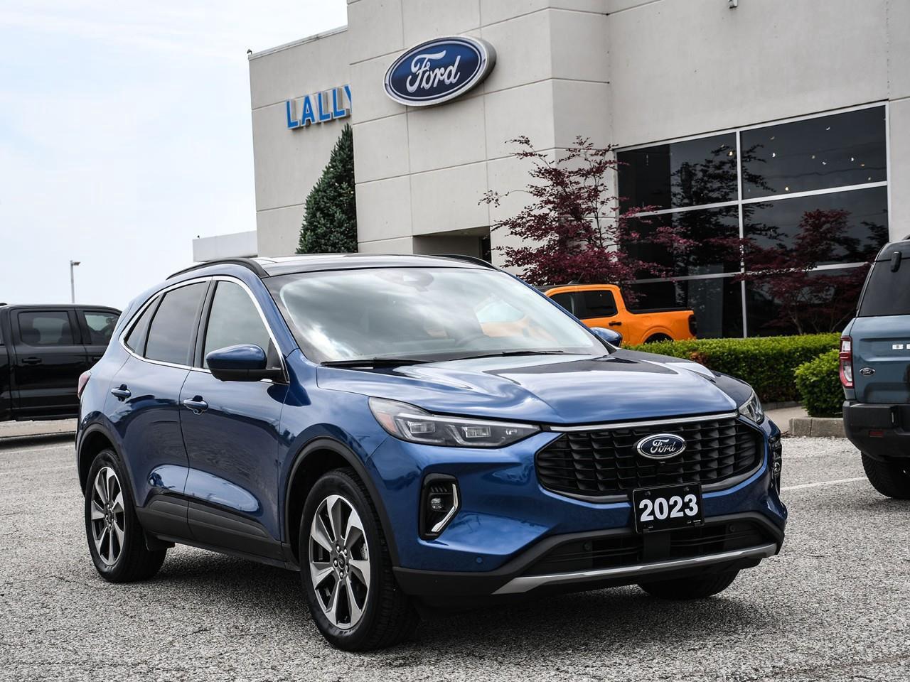 2023 Ford Escape Platinum Photo