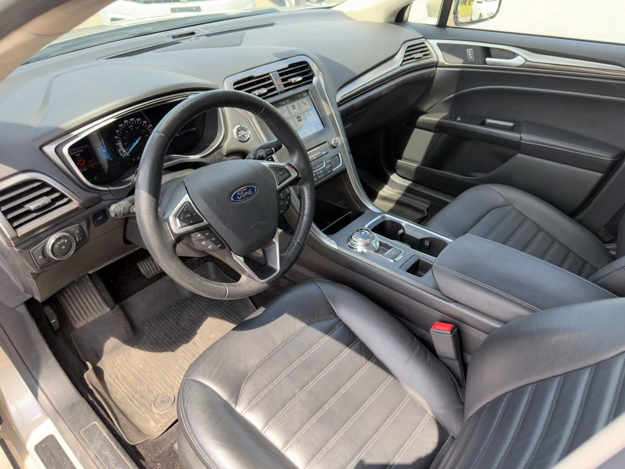 2017 Ford Fusion SE 202A|DRIVE ASSIST|LUX PK|TECH PK|NAV|NO ACCIDENTS Photo