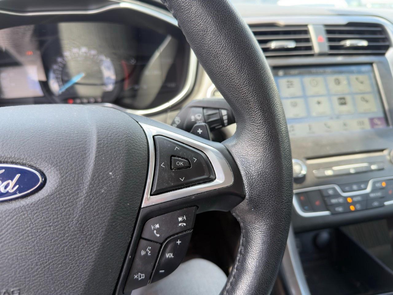 2017 Ford Fusion SE 202A|DRIVE ASSIST|LUX PK|TECH PK|NAV|NO ACCIDENTS Photo