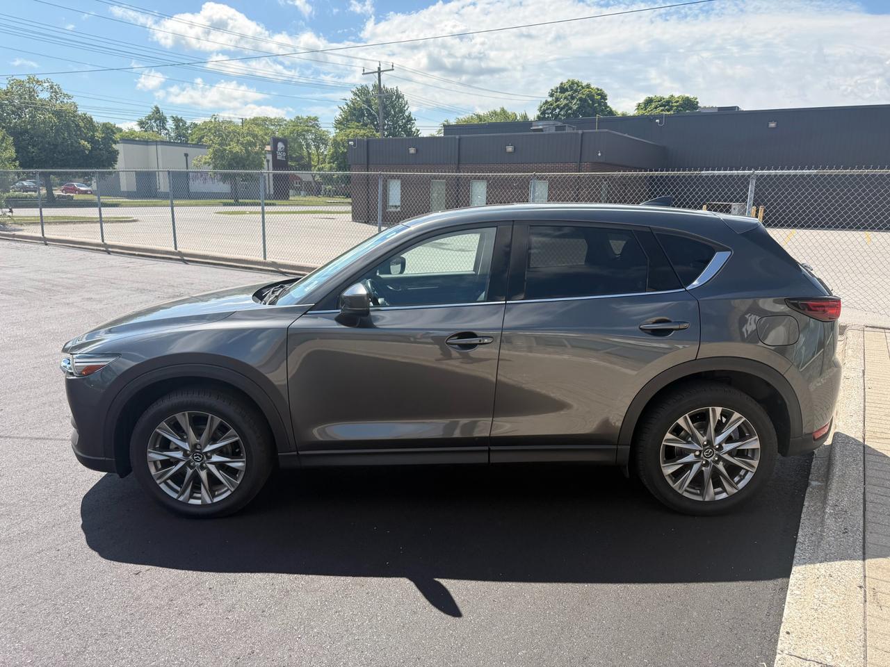 2021 Mazda CX-5 GT Photo