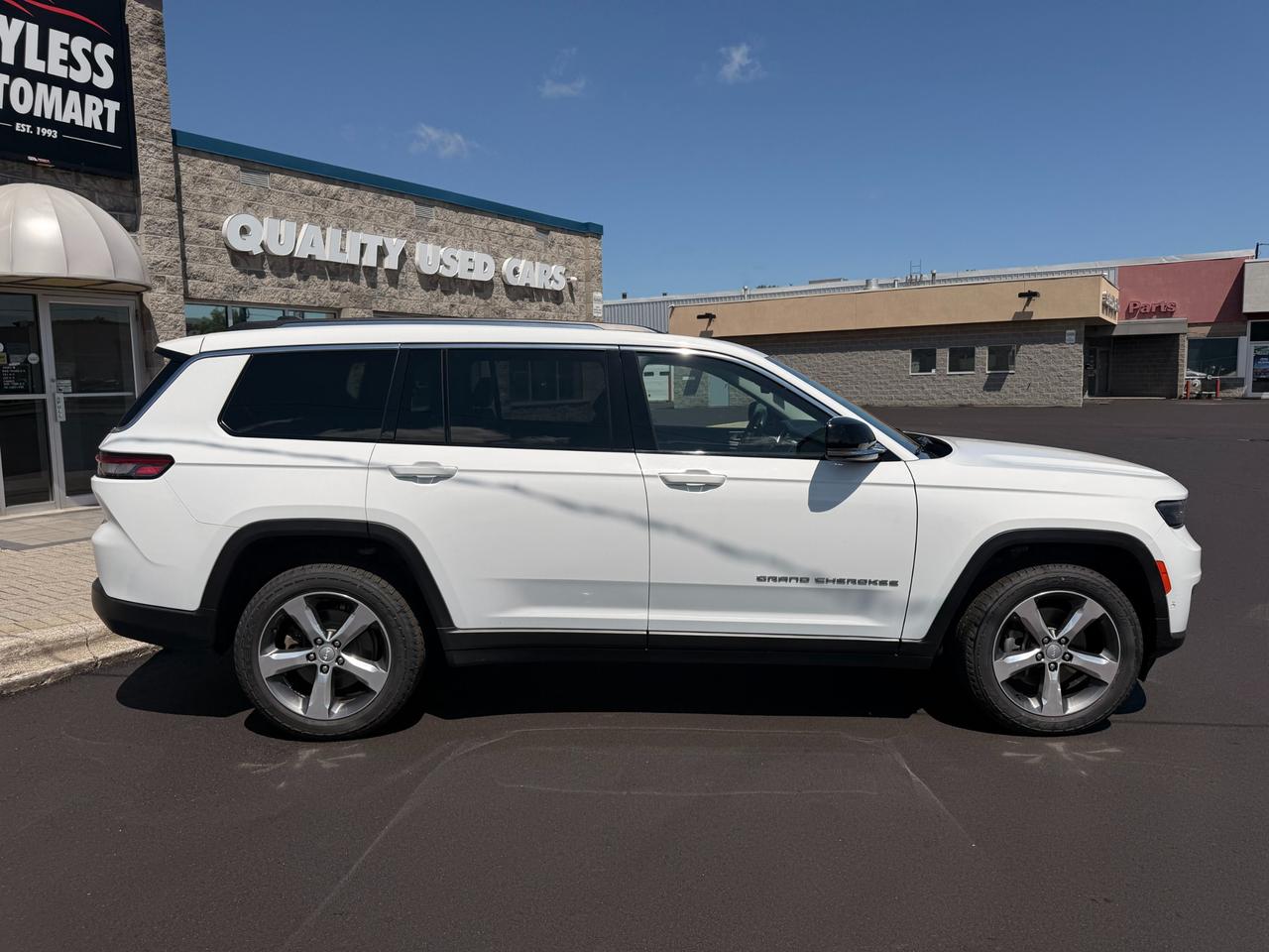 2021 Jeep Grand Cherokee L Limited Photo