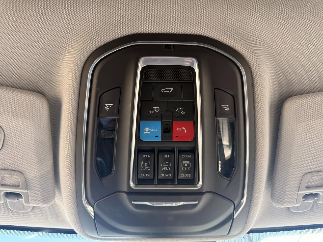 2021 Jeep Grand Cherokee L Limited Photo
