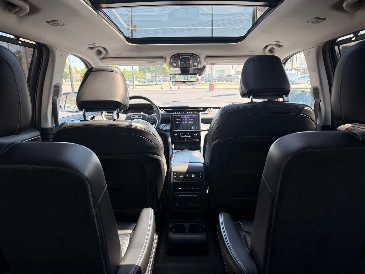 2021 Jeep Grand Cherokee L Limited Photo