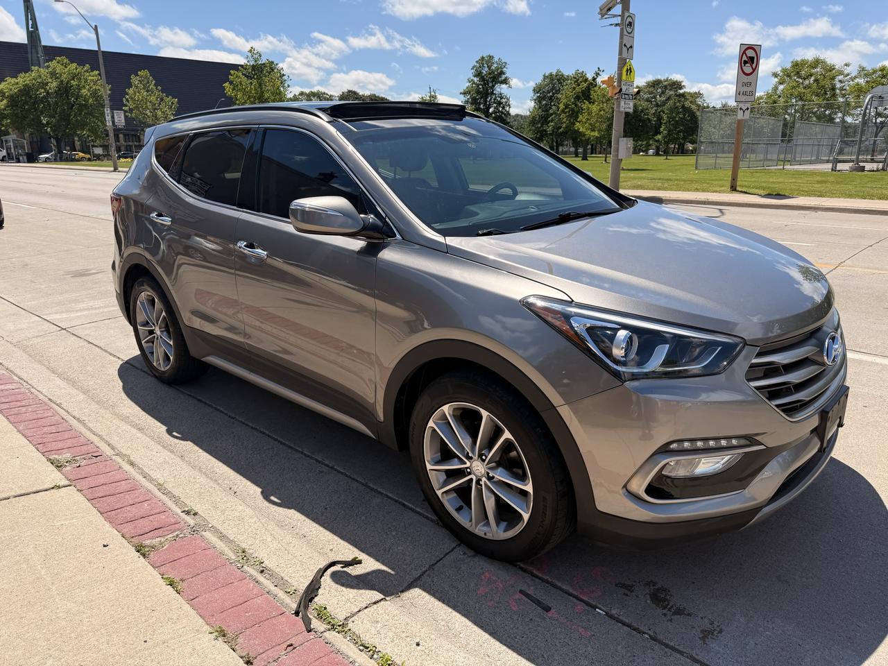 2018 Hyundai Santa Fe Sport 2.0T SE AWD Photo