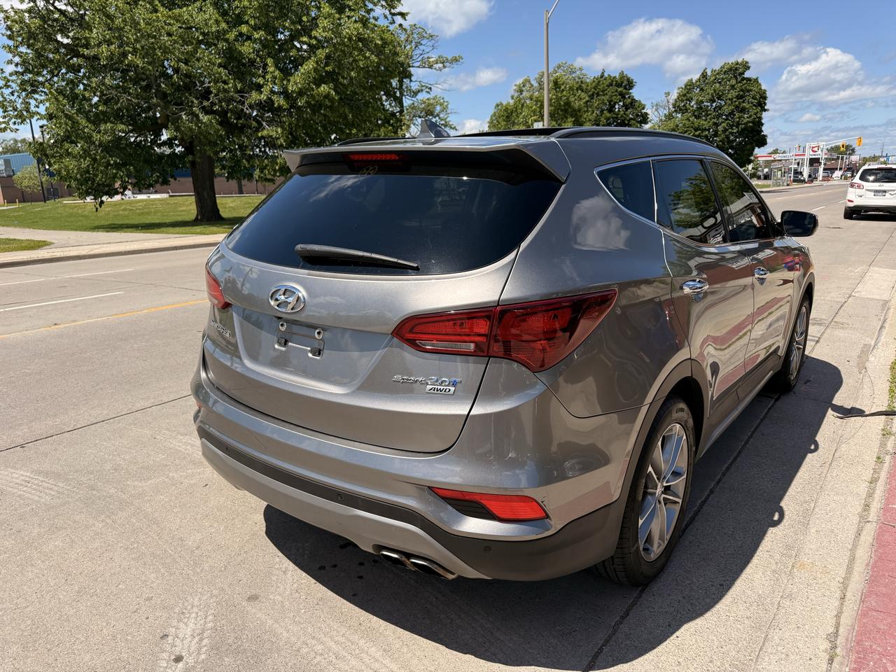 2018 Hyundai Santa Fe Sport 2.0T SE AWD Photo