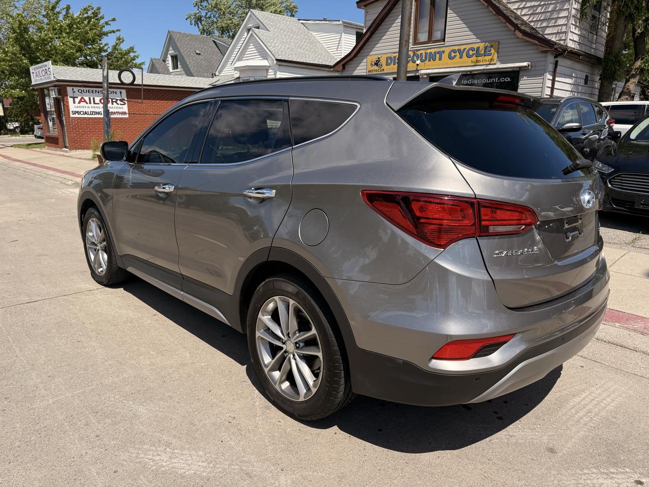2018 Hyundai Santa Fe Sport 2.0T SE AWD Photo