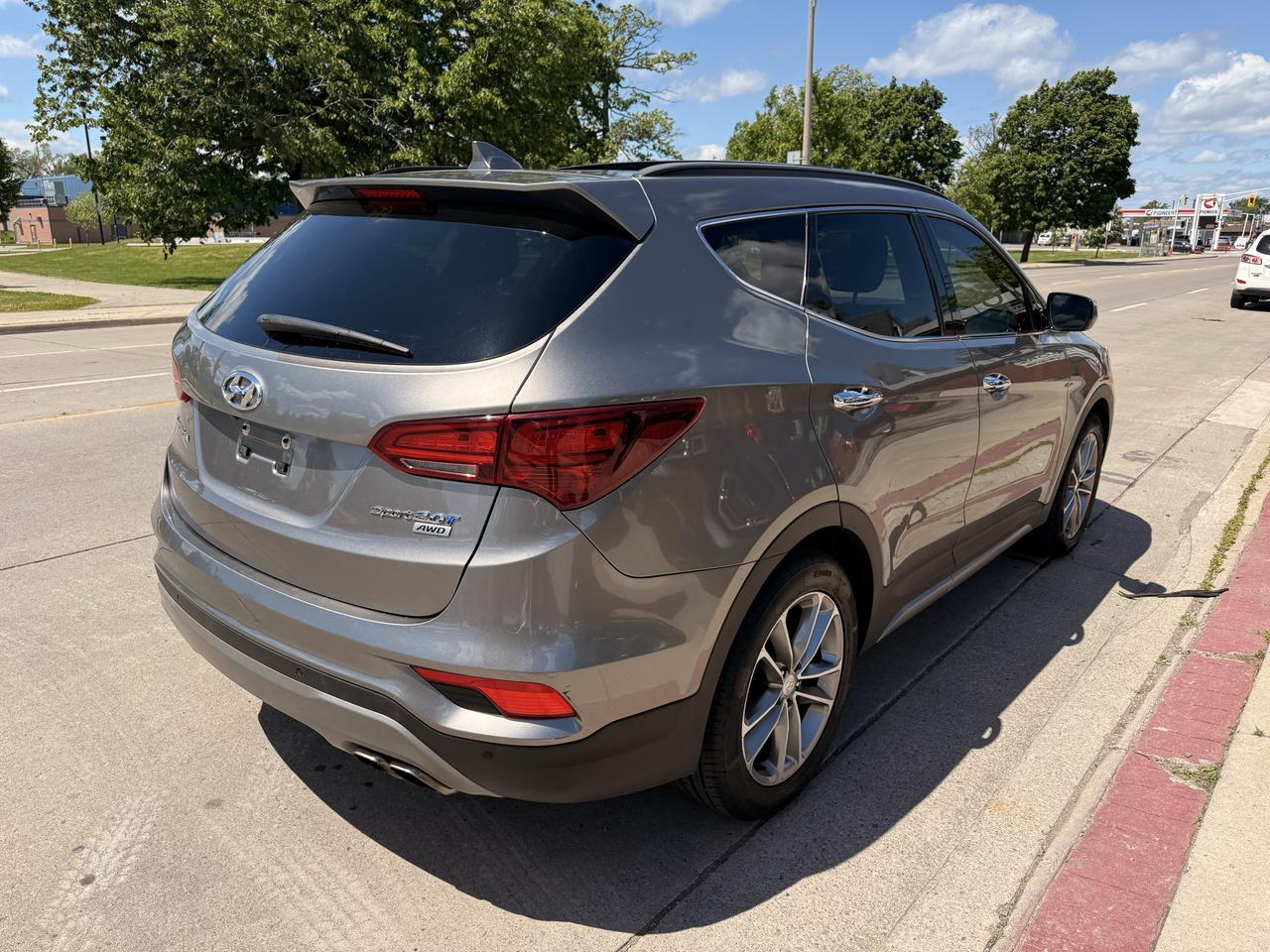 2018 Hyundai Santa Fe Sport 2.0T SE AWD Photo