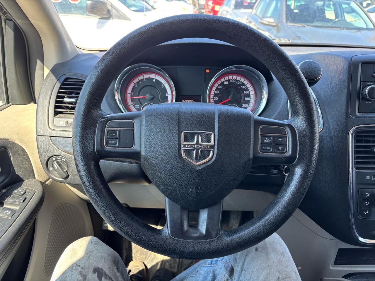 2013 Dodge Grand Caravan 4dr Wgn SXT Photo