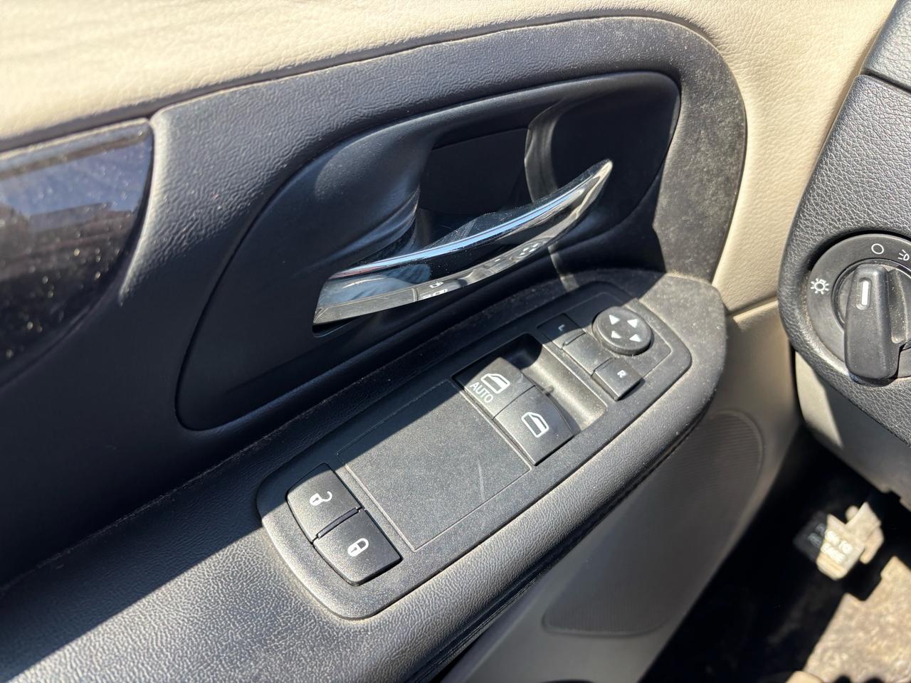2013 Dodge Grand Caravan 4dr Wgn SXT Photo
