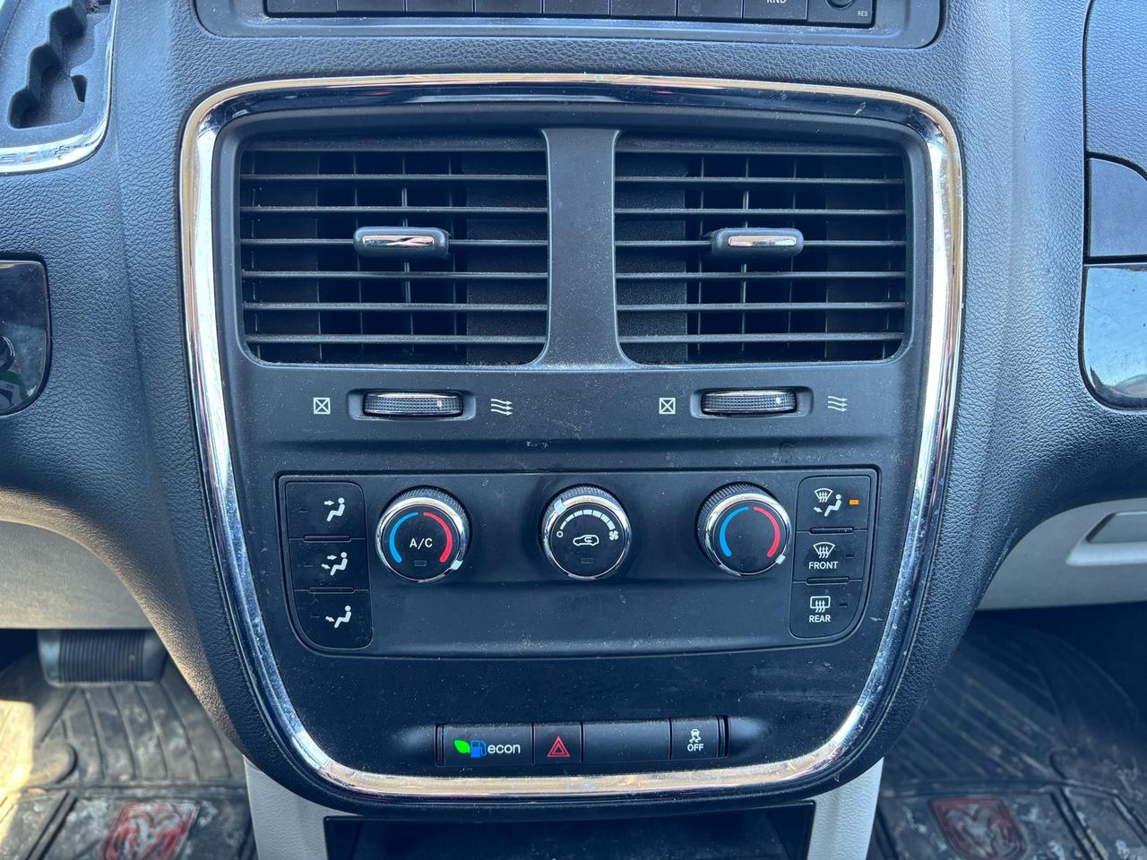 2013 Dodge Grand Caravan 4dr Wgn SXT Photo