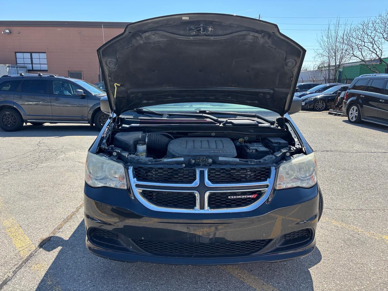 2013 Dodge Grand Caravan 4dr Wgn SXT Photo