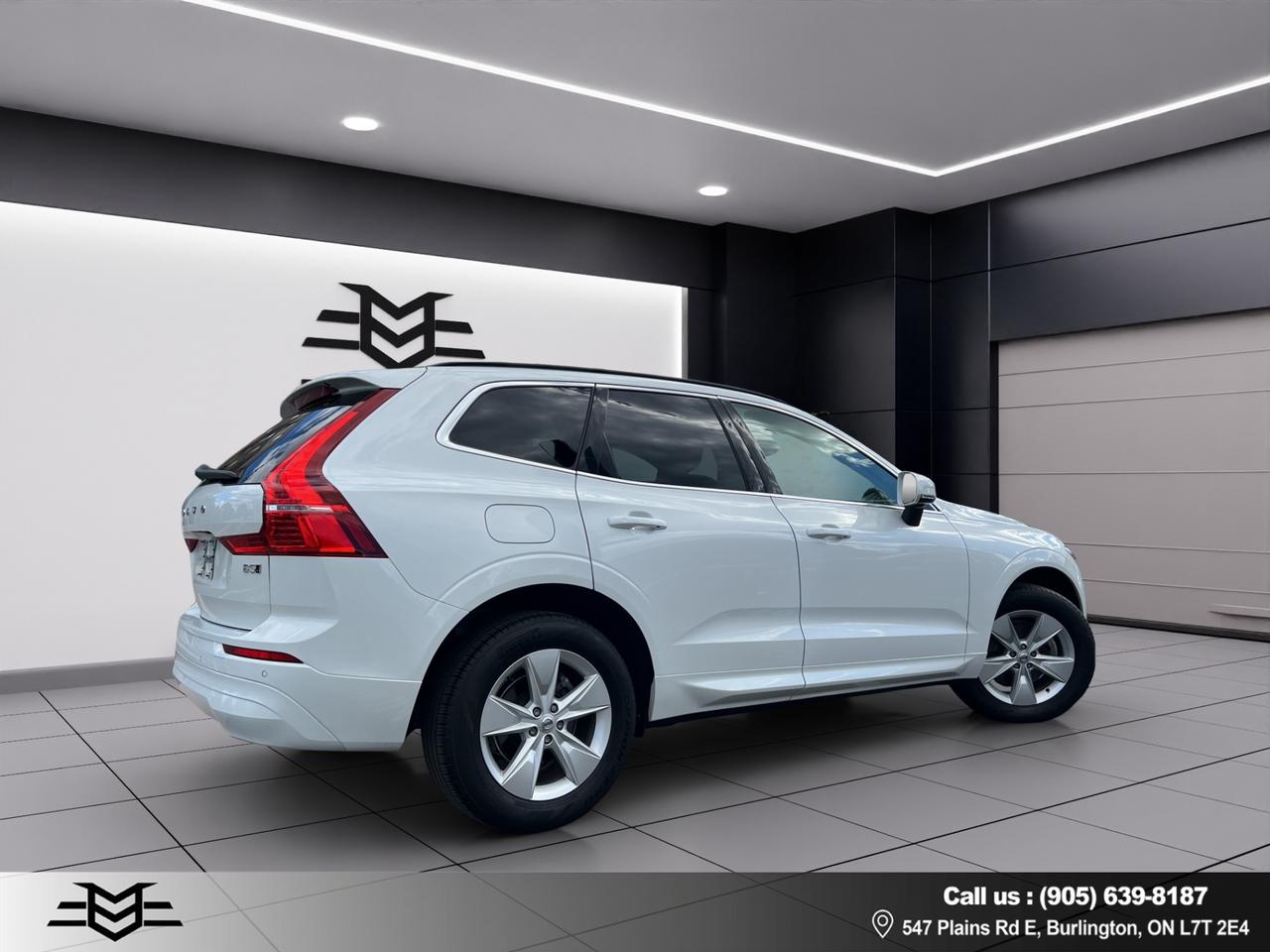 2022 Volvo XC60 B5 AWD MOMENTUM - Blind Spot Monitor !!! Photo