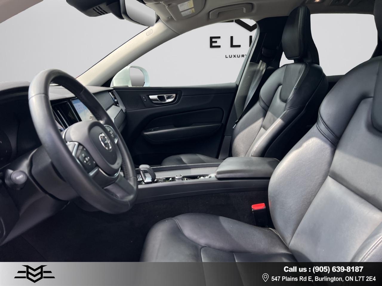 2022 Volvo XC60 B5 AWD MOMENTUM - Blind Spot Monitor !!! Photo