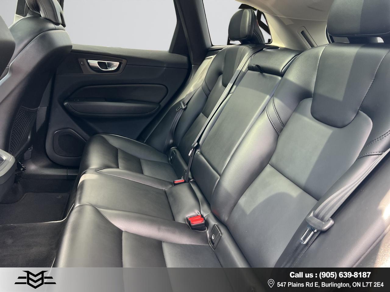 2022 Volvo XC60 B5 AWD MOMENTUM - Blind Spot Monitor !!! Photo