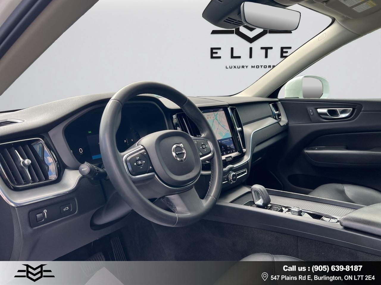 2022 Volvo XC60 B5 AWD MOMENTUM - Blind Spot Monitor !!! Photo