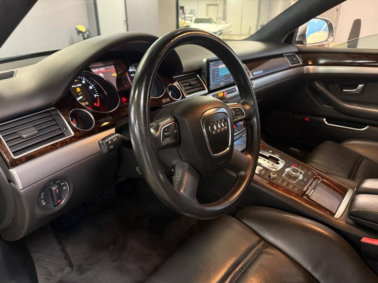 2008 Audi S8 4DR SDN Photo