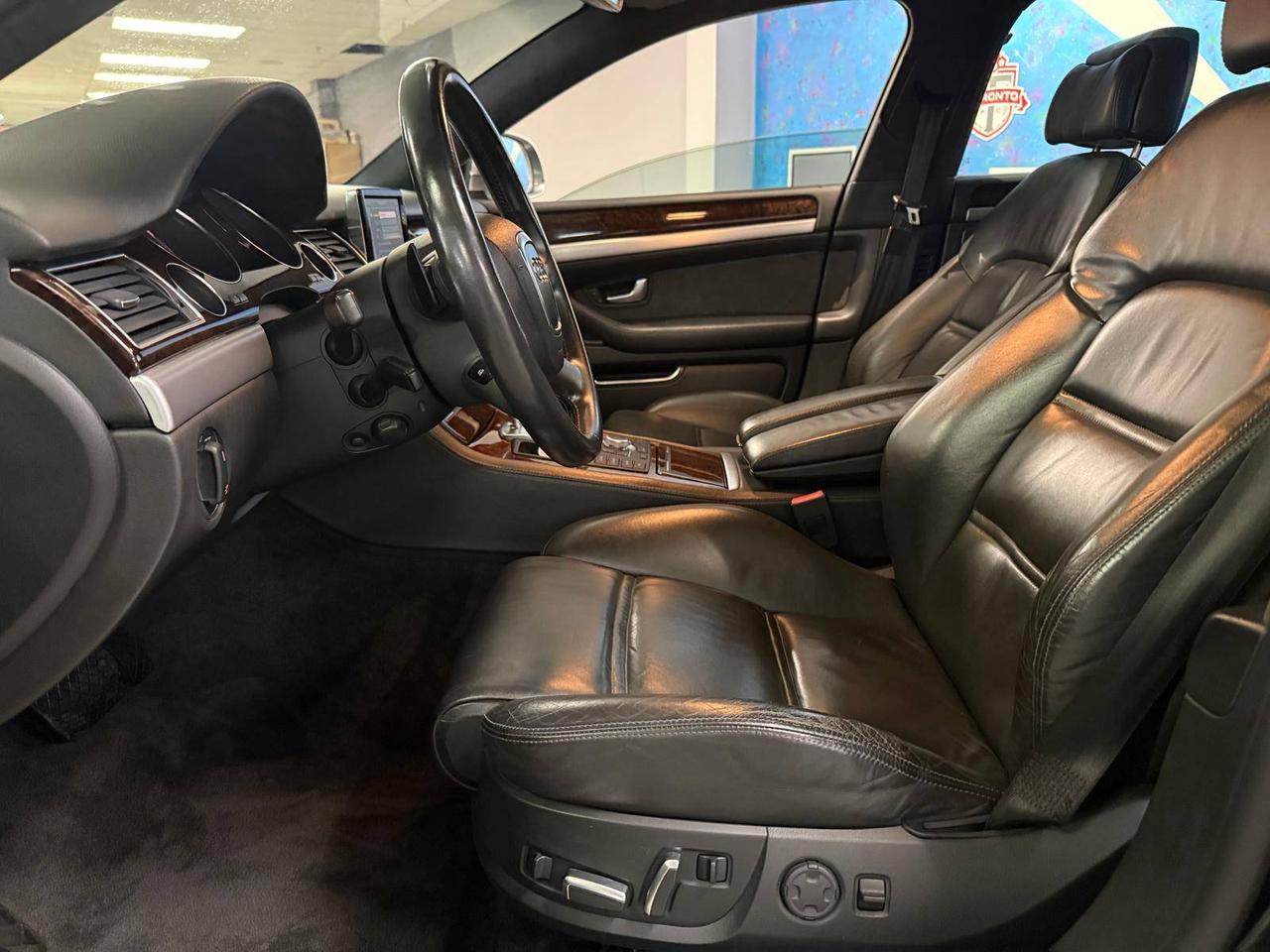 2008 Audi S8 4DR SDN Photo