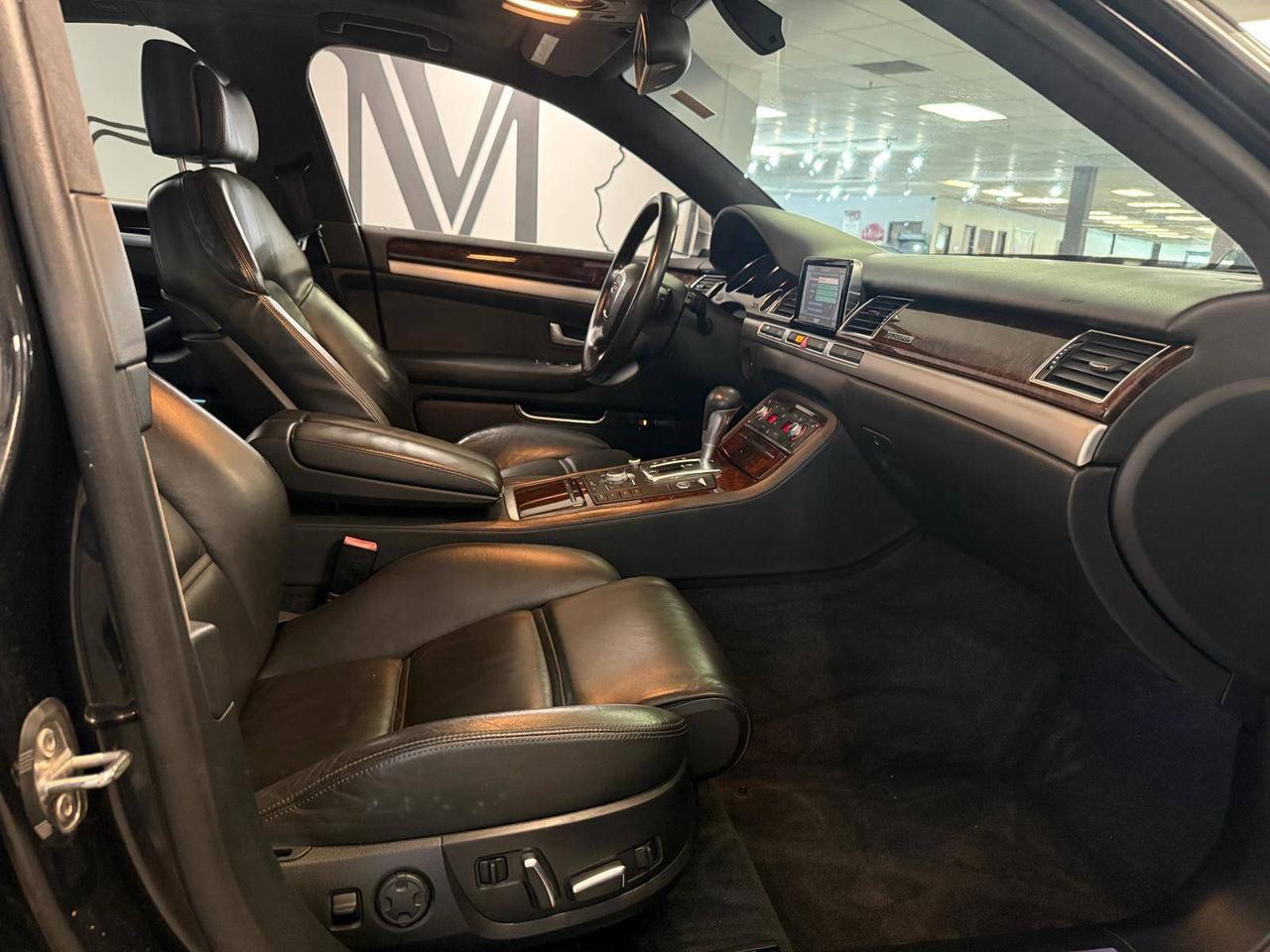2008 Audi S8 4DR SDN Photo