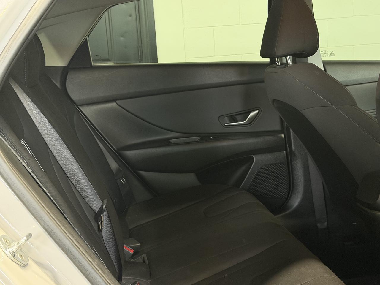 2021 Hyundai Elantra Preferred Photo