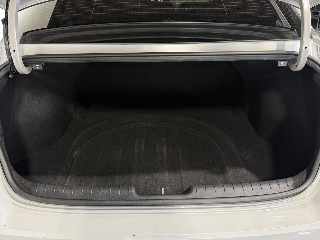 2021 Hyundai Elantra Preferred Photo