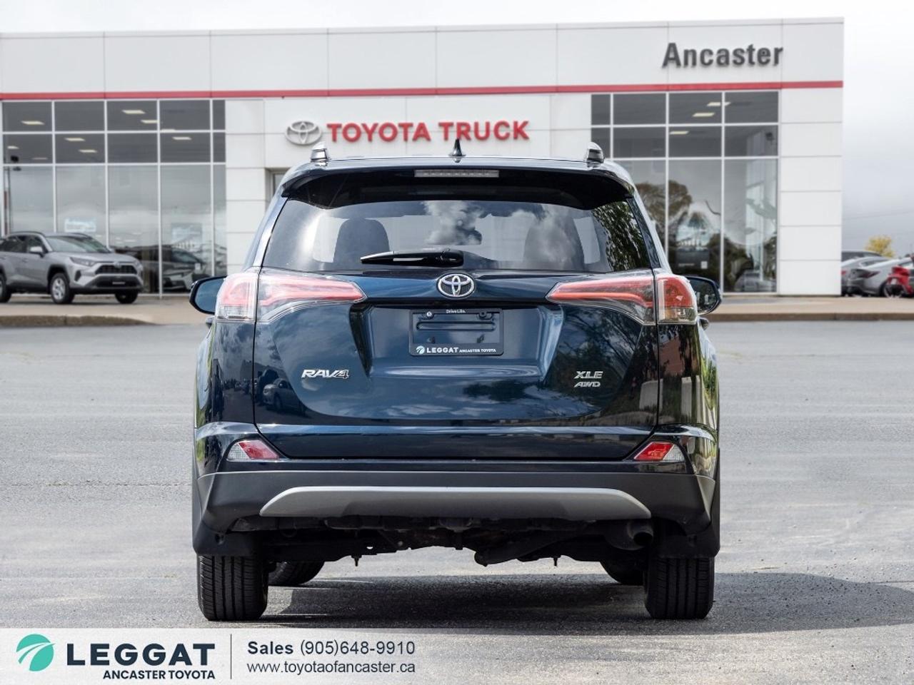 2018 Toyota RAV4 AWD XLE Photo