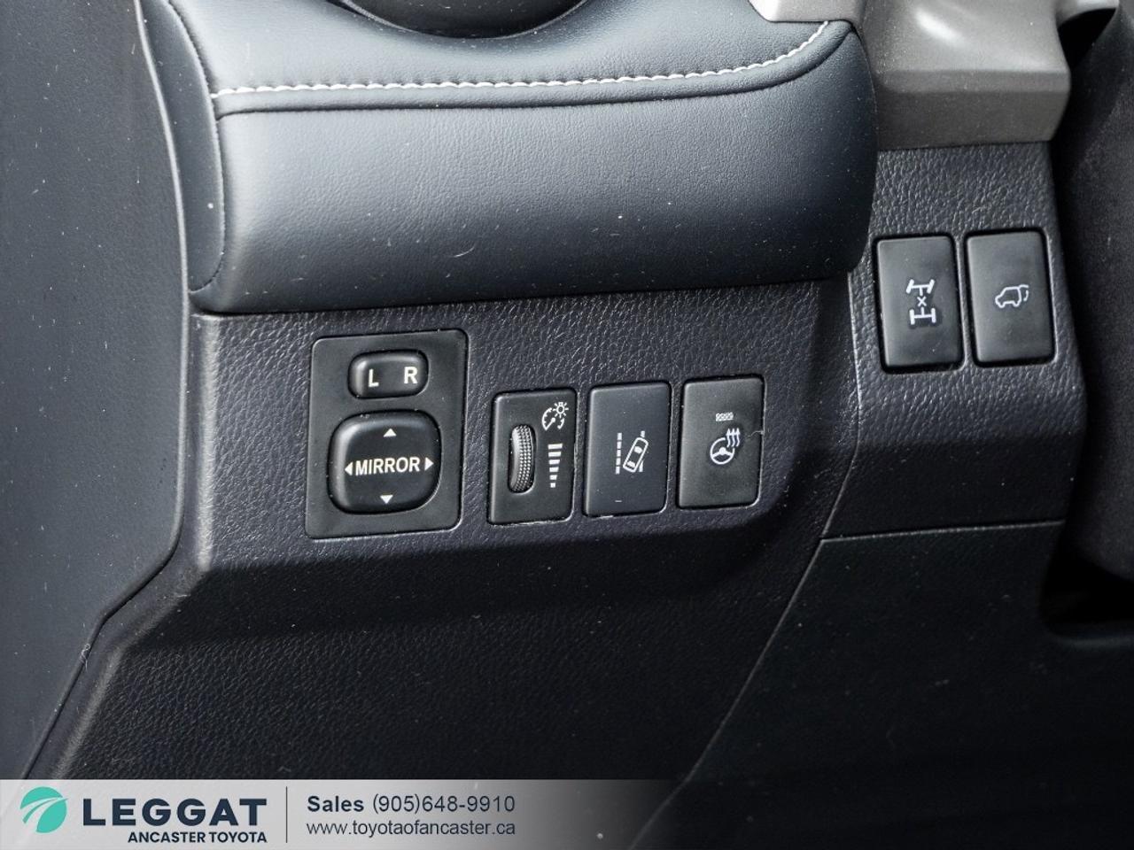 2018 Toyota RAV4 AWD XLE Photo