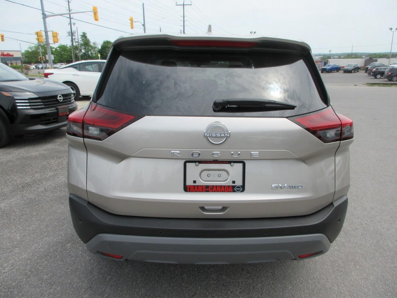 2023 Nissan Rogue  Photo3
