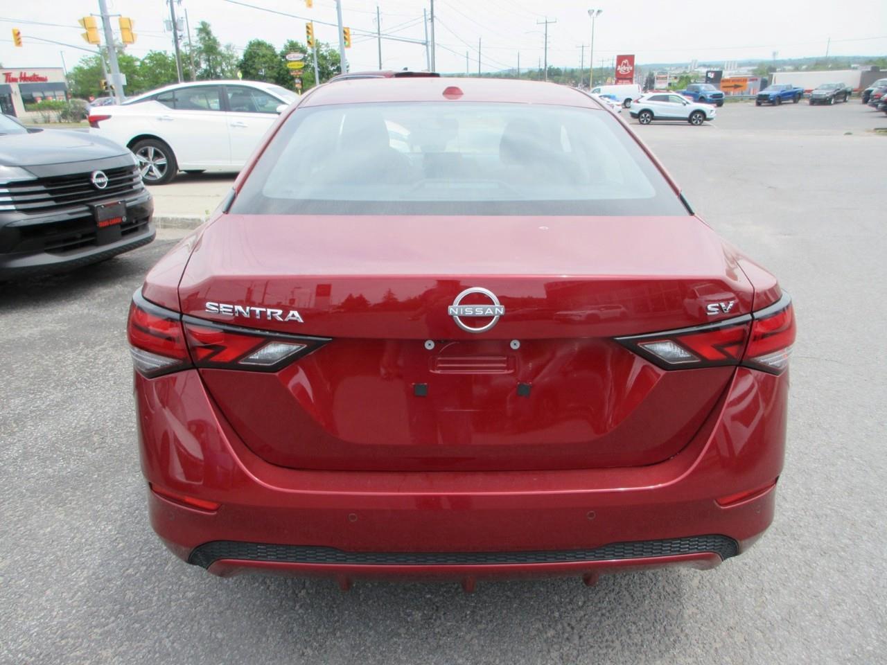 2024 Nissan Sentra SV Photo3