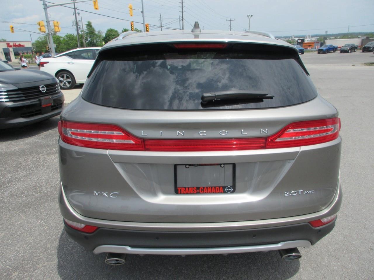 2017 Lincoln MKC Select Photo3