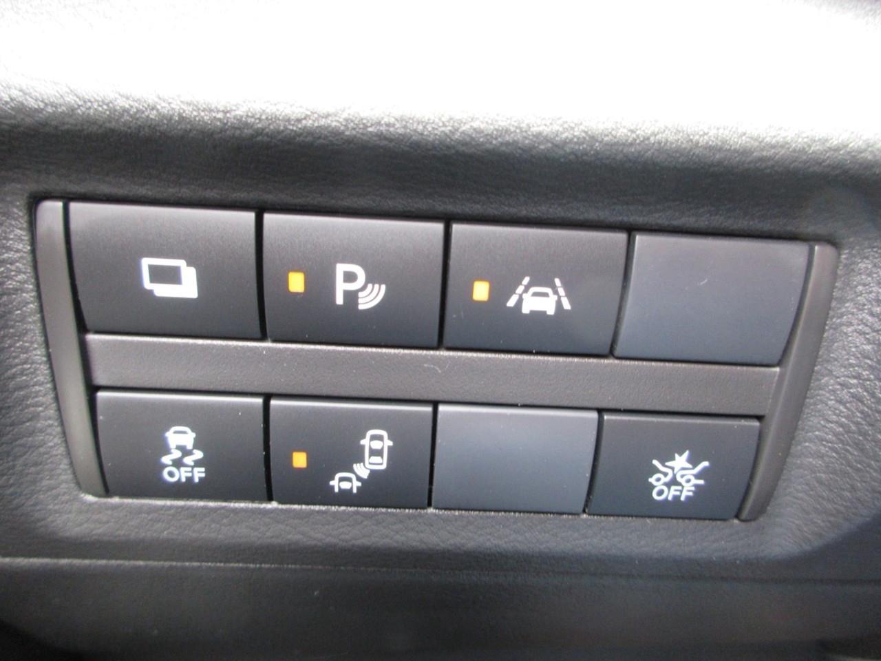 2024 Nissan Kicks S Photo