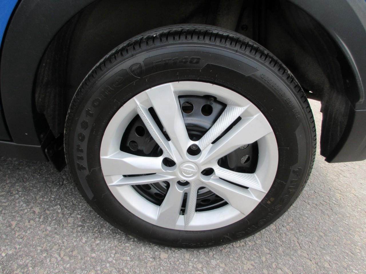 2024 Nissan Kicks S Photo