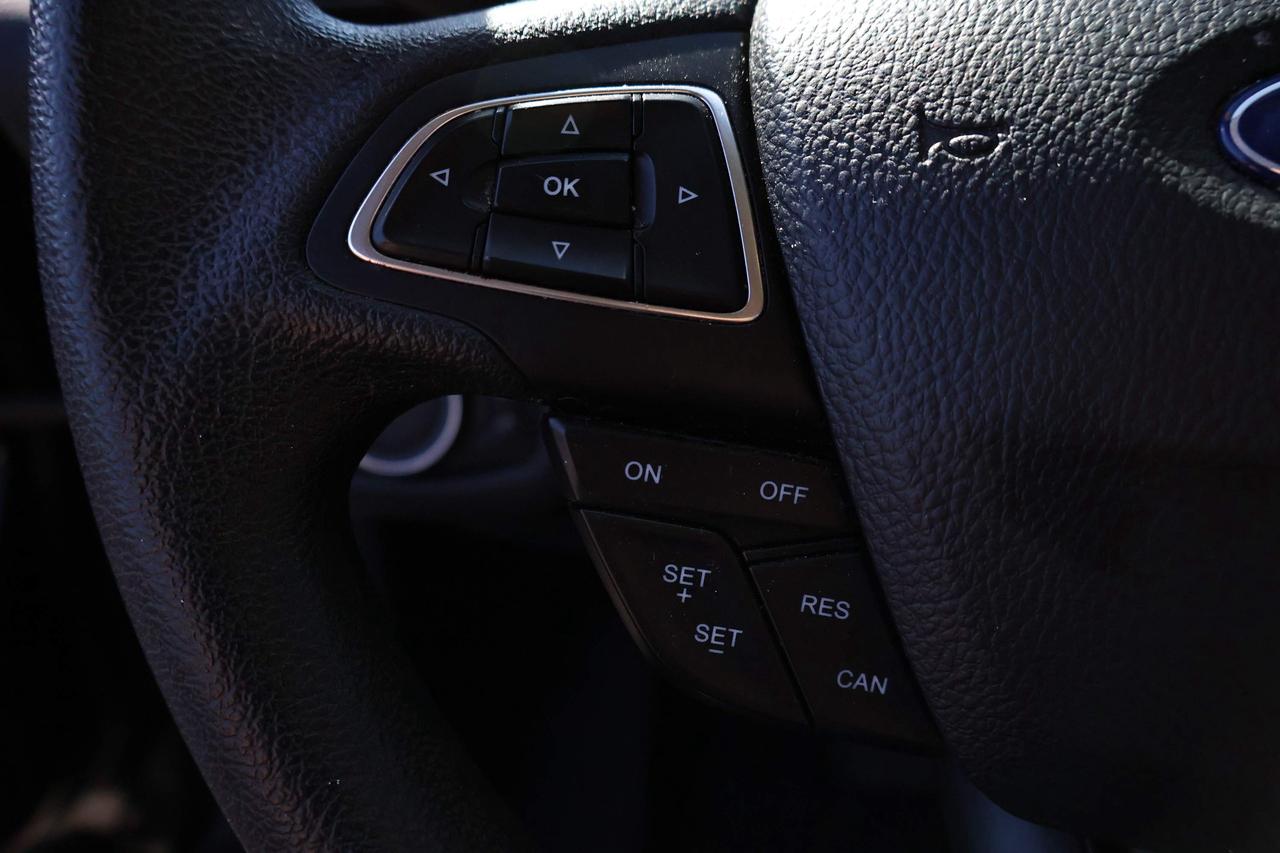2017 Ford Escape SE Photo