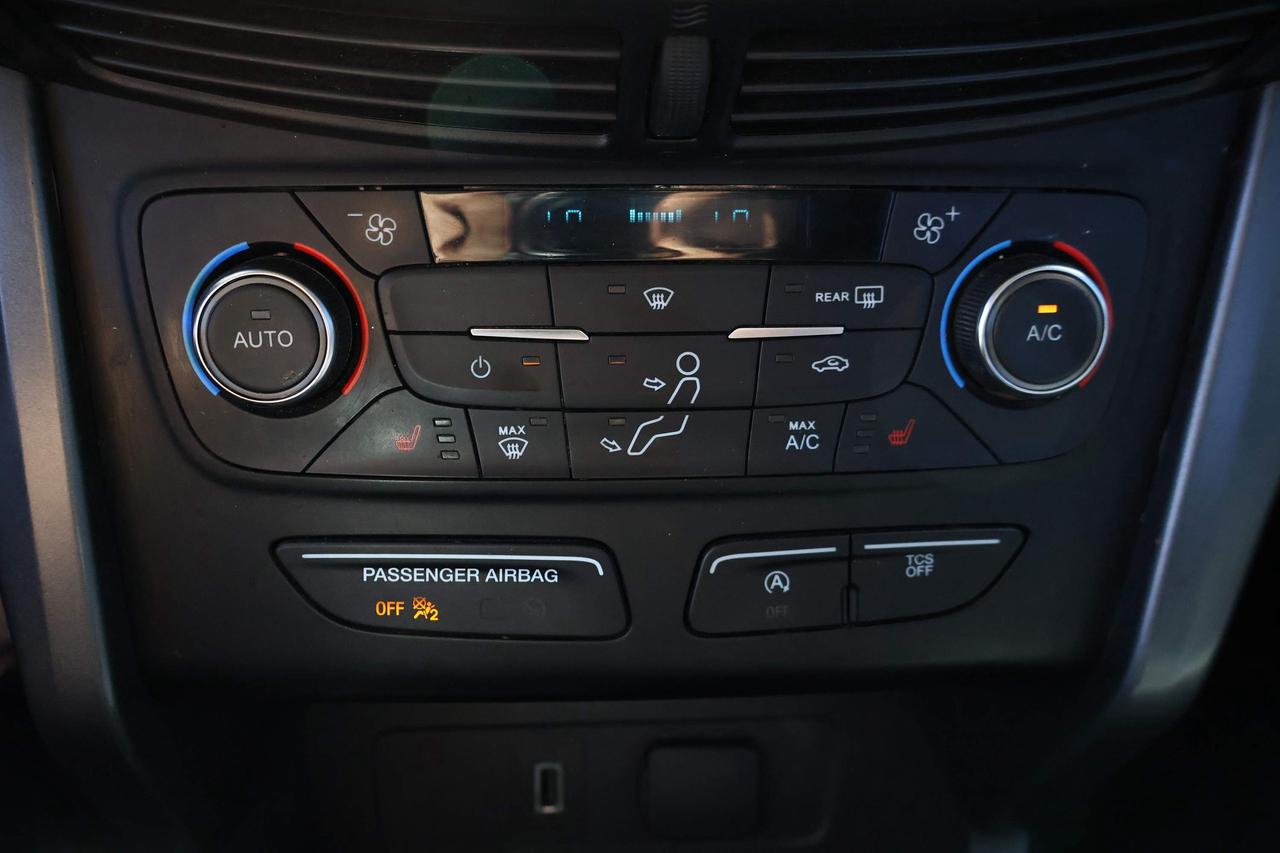 2017 Ford Escape SE Photo