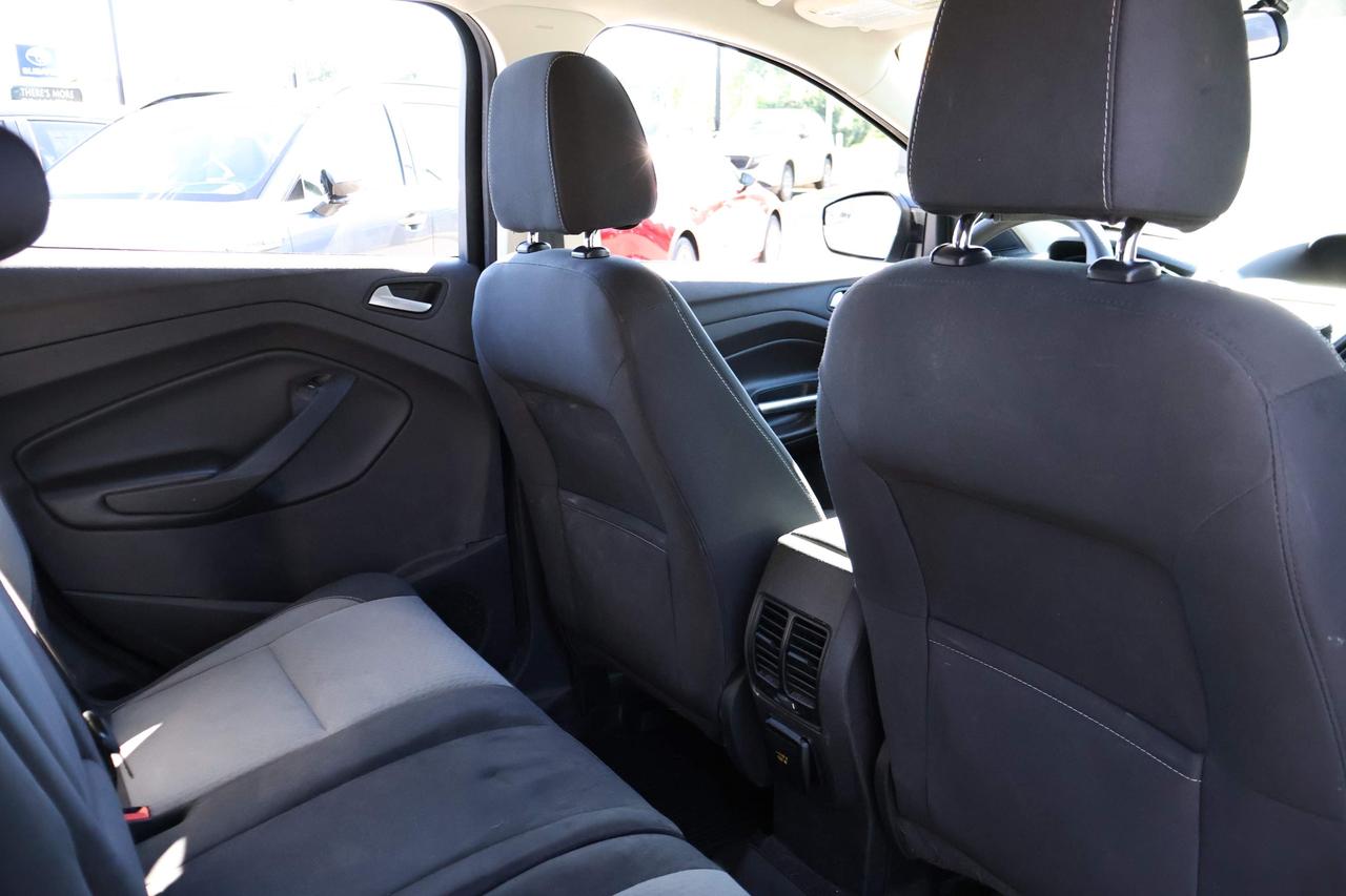 2017 Ford Escape SE Photo