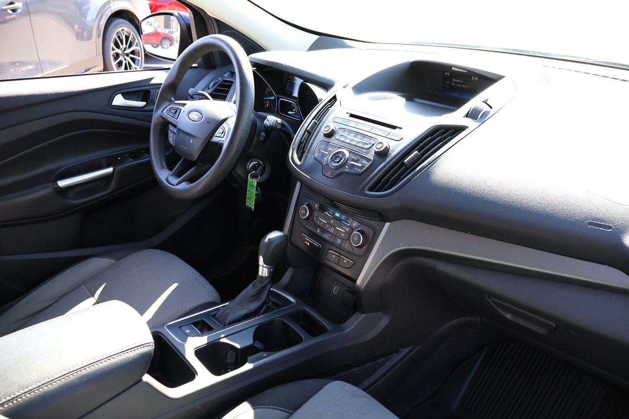 2017 Ford Escape SE Photo