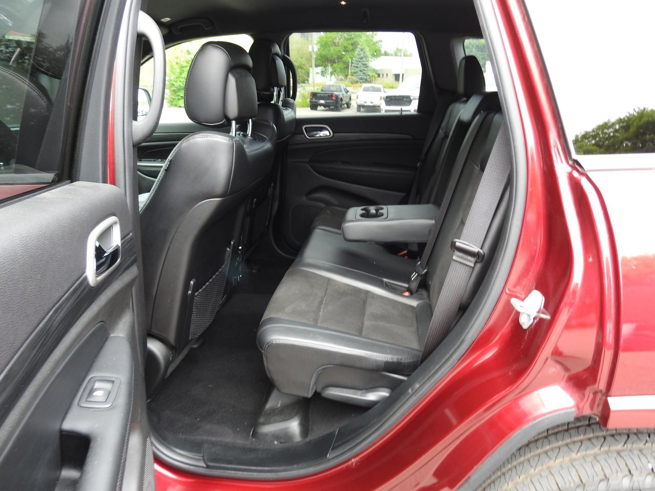 2020 Jeep Grand Cherokee ALTITUDE 4x4 - TOW PACKAGE- CLEAN CARFAX Photo