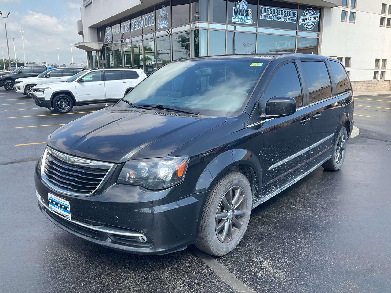 Used 2015 Chrysler Town & Country AS is for sale in Windsor, ON