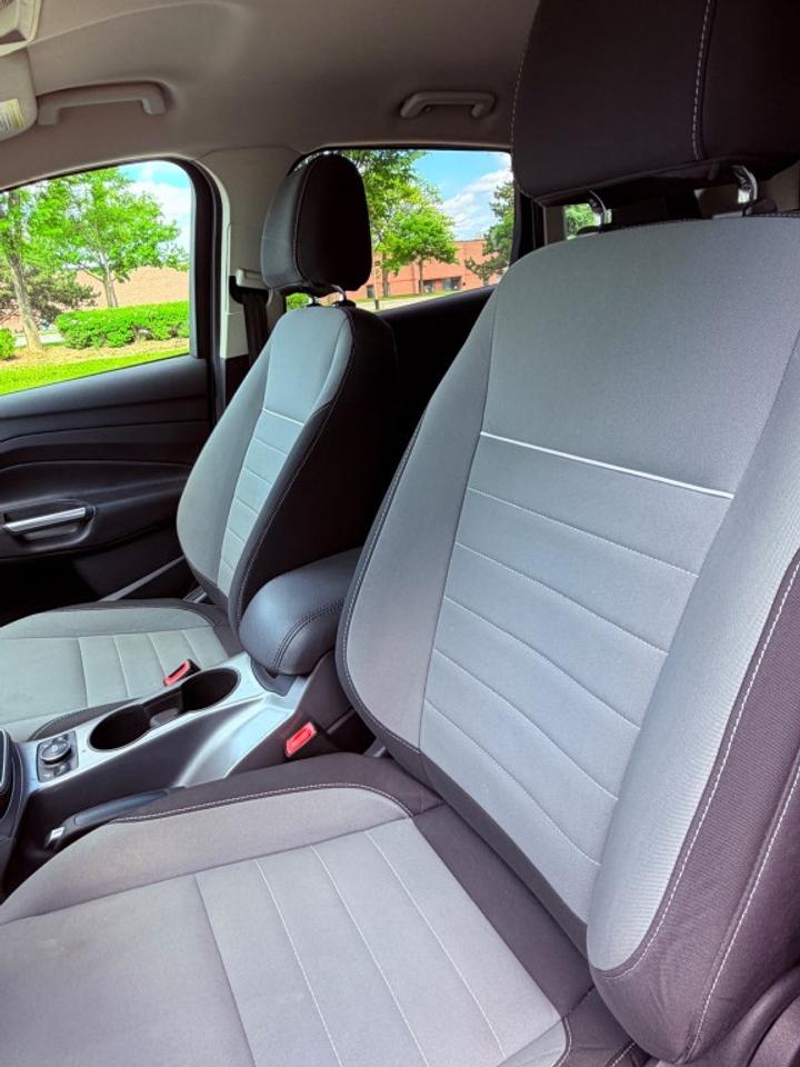 2013 Ford Escape SE 4dr Front-wheel Drive Automatic Photo