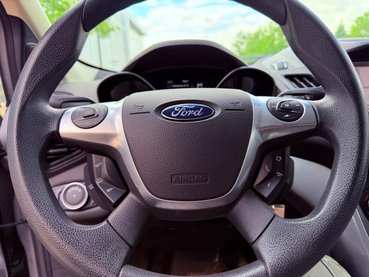 2013 Ford Escape SE 4dr Front-wheel Drive Automatic Photo
