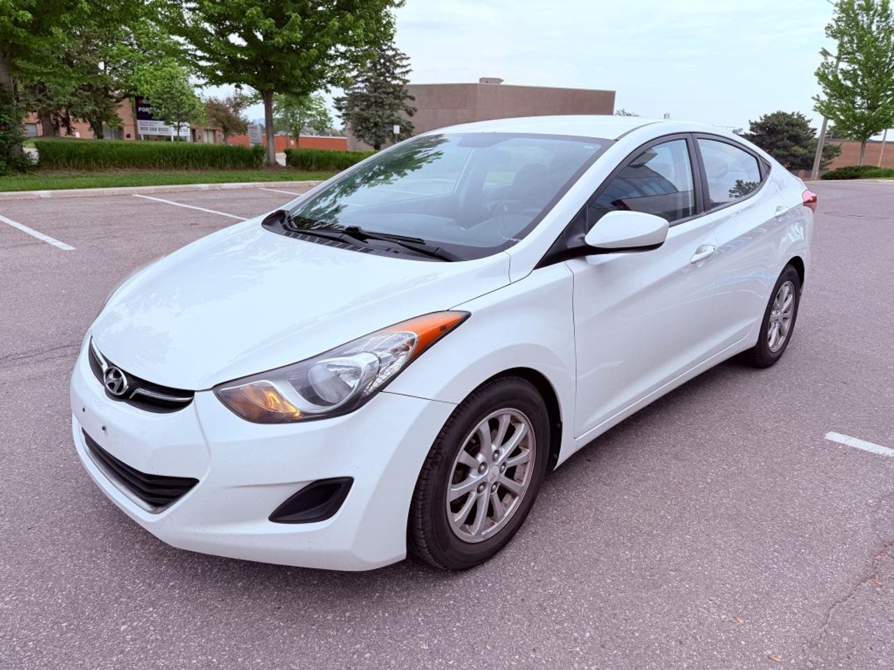 Used 2013 Hyundai Elantra 5dr Hatchback Automatic GL *Ltd Avail* for sale in Mississauga, ON